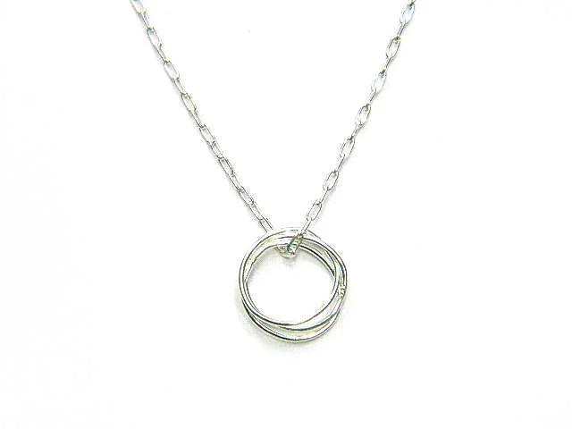 Silver 3 Interlocking Rings Necklace | Elegant Modern Jewelry - Golvem